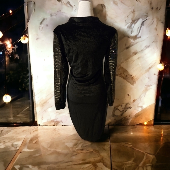 Stunning Black Sequin Sheer Velvet Cocktail Dress Size Small - Picture 2 of 4